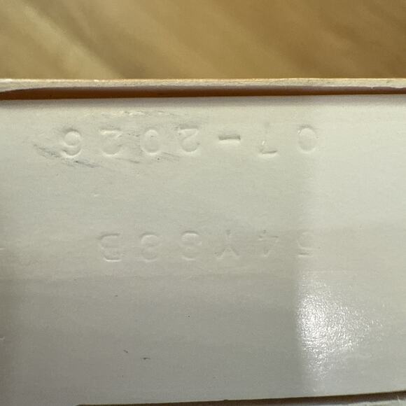 2 LA ROCHE POSAY ANTHELIOS TINTED MINERAL SPF50 LIGHT FLUID SUNSCREEN 1.7OZ - Picture 3 of 3